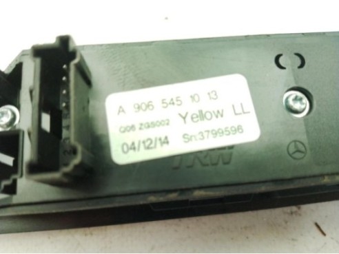 A9065451013 MANDO ELEVALUNAS PUERTA LAT DEL IZQ MERCEDES BENZ SPRINTER 3-t Furgón (906)|Desguaces La Cabaña