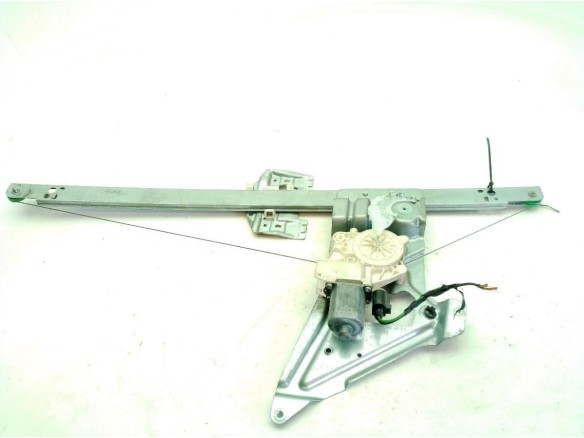 A9067200046, A0068205442 ELEVALUNAS PUERTA LAT DEL IZQ MERCEDES BENZ SPRINTER 3-t Furgón (906)|Desguaces La Cabaña