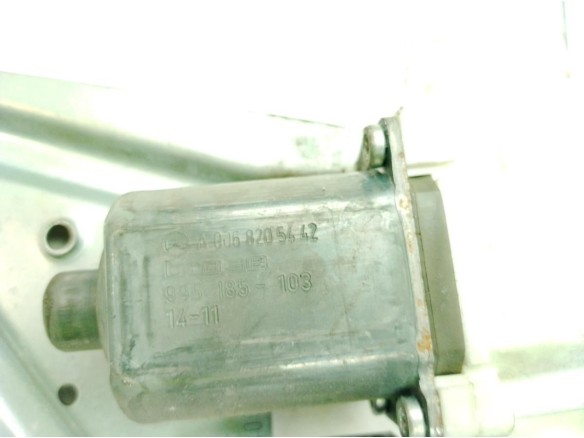 A9067200046, A0068205442 ELEVALUNAS PUERTA LAT DEL IZQ MERCEDES BENZ SPRINTER 3-t Furgón (906)|Desguaces La Cabaña