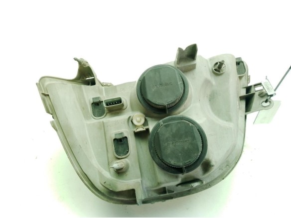 8200163518 FARO DERECHO RENAULT MASTER II Furgón (FD)|Desguaces La Cabaña