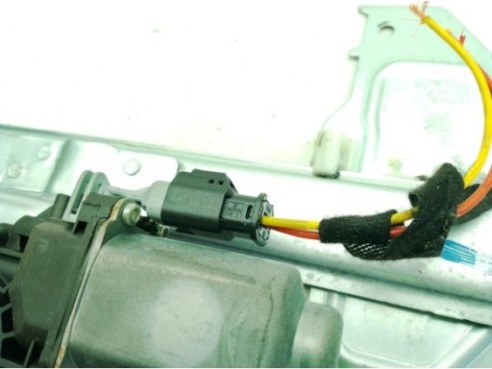 9222EQ ELEVALUNAS PUERTA LAT DEL DER PEUGEOT PARTNER Tepee|Desguaces La Cabaña