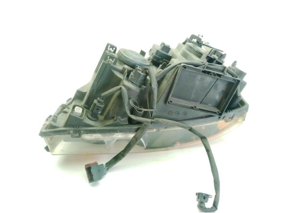 30678175 FARO DERECHO VOLVO XC90 I (275)|Desguaces La Cabaña