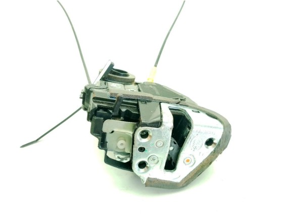 6905005050 CERRADURA PUERTA LAT TRA DER TOYOTA AURIS (_E18_)|Desguaces La Cabaña