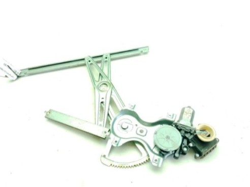 6982002490, 857200240B ELEVALUNAS PUERTA LAT DEL IZQ TOYOTA AURIS (_E18_)|Desguaces La Cabaña