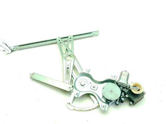 6982002490, 857200240B ELEVALUNAS PUERTA LAT DEL IZQ TOYOTA AURIS (_E18_)|Desguaces La Cabaña