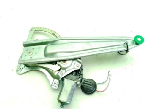 8531502490 BOTE LIMPIAPARABRISAS TOYOTA AURIS (_E18_)|Desguaces La Cabaña 2