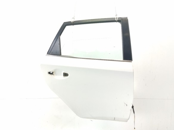 6700302380 PUERTA LAT TRA DER TOYOTA AURIS (_E18_)|Desguaces La Cabaña