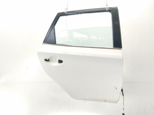 8531502490 BOTE LIMPIAPARABRISAS TOYOTA AURIS (_E18_)|Desguaces La Cabaña 2