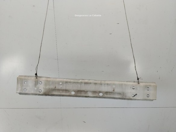 5217102170 TRAVIESA TRA TOYOTA AURIS (_E18_)|Desguaces La Cabaña