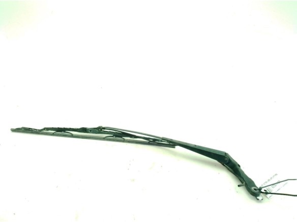   BRAZO LIMPIAPARABRISAS DEL DER MERCEDES BENZ 100 Furgón (631)|Desguaces La Cabaña