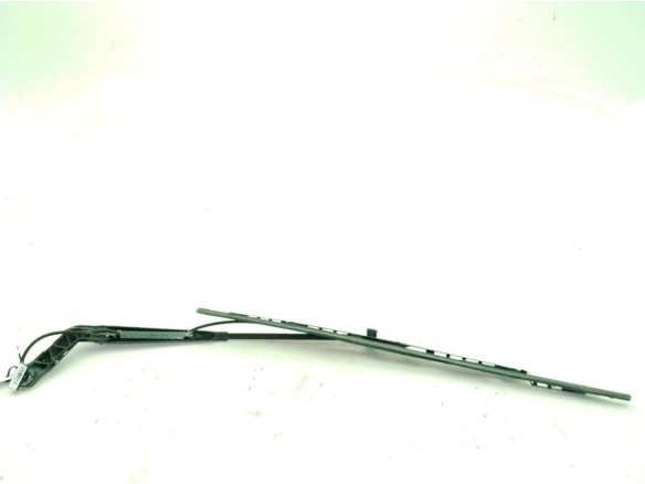   BRAZO LIMPIAPARABRISAS DEL DER MERCEDES BENZ 100 Furgón (631)|Desguaces La Cabaña