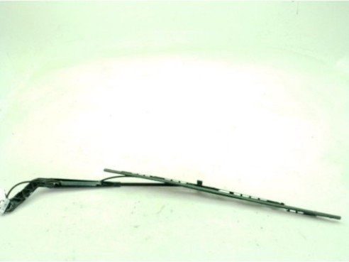   BRAZO LIMPIAPARABRISAS DEL DER MERCEDES BENZ 100 Furgón (631)|Desguaces La Cabaña