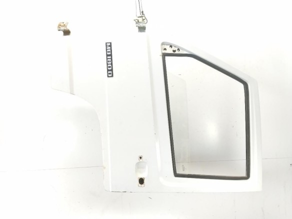   PUERTA LAT DEL IZQ MERCEDES BENZ 100 Furgón (631)|Desguaces La Cabaña