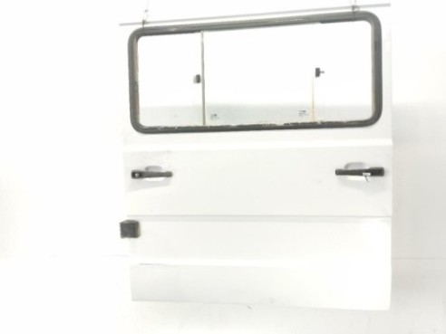   PUERTA TRA IZQ CARGA MERCEDES BENZ 100 Furgón (631)|Desguaces La Cabaña 2
