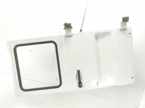   PUERTA TRA IZQ CARGA MERCEDES BENZ 100 Furgón (631)|Desguaces La Cabaña 2