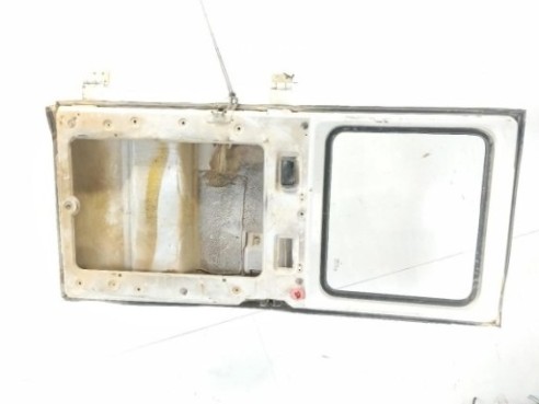   PUERTA TRA DER CARGA MERCEDES BENZ 100 Furgón (631)|Desguaces La Cabaña