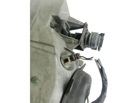 6205AE FARO DERECHO PEUGEOT BOXER Furgón (230L)|Desguaces La Cabaña