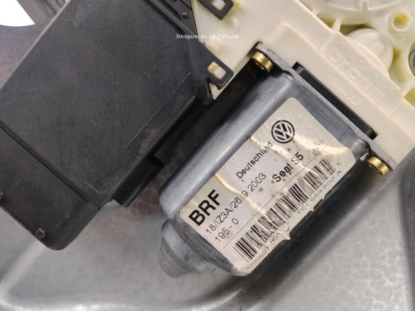 1M0837462A ELEVALUNAS PUERTA LAT DEL DER SEAT LEON (1M1)|Desguaces La Cabaña