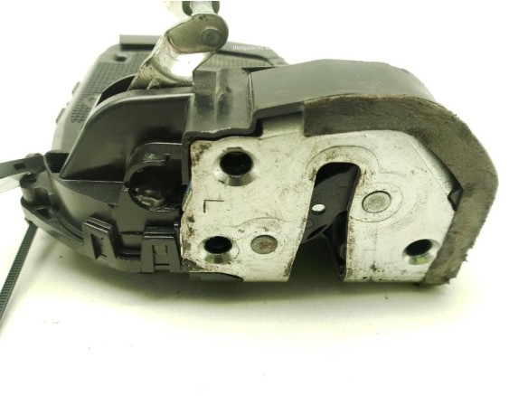 CERRADURA PUERTA LAT TRA IZQ TOYOTA YARIS (_P9_)|Desguaces La Cabaña