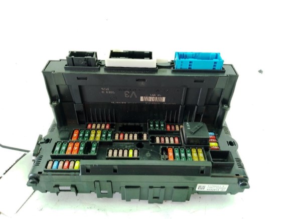 925281501 CAJA FUSIBLES INTERIOR (BSI) BMW 6 Coupé (F13)|Desguaces La Cabaña