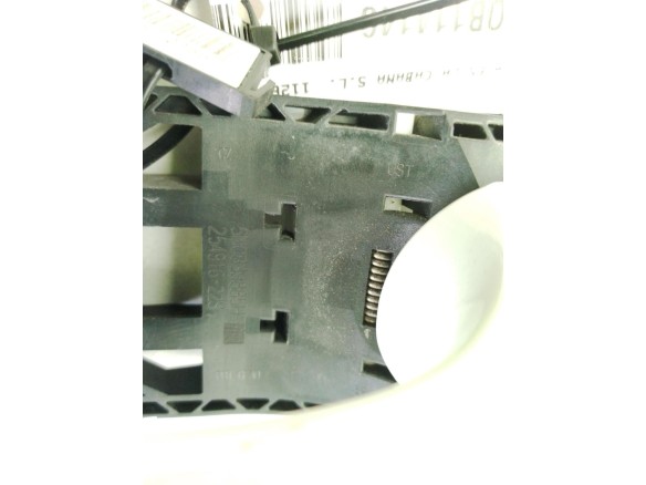 5G0837205N GRU, 5N0839885H MANILLA PUERTA LAT TRA IZQ EXT SEAT LEON (5F1)|Desguaces La Cabaña