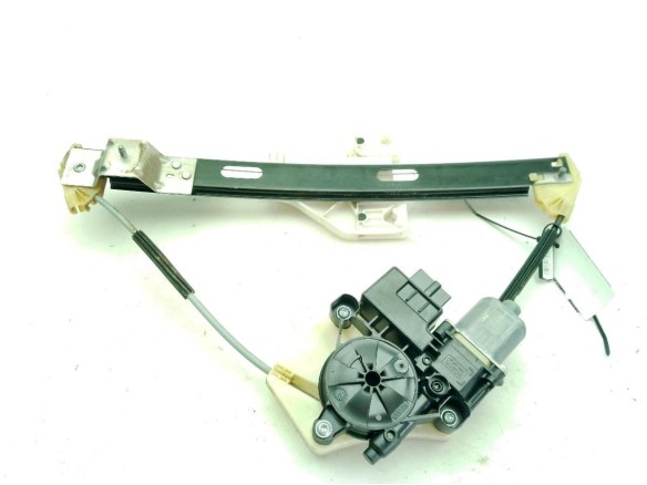 5F4839461D, 5Q0959811A ELEVALUNAS PUERTA LAT TRA IZQ SEAT LEON (5F1)|Desguaces La Cabaña