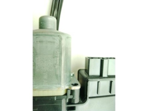 5F4839462D, 5Q0959812A ELEVALUNAS PUERTA LAT TRA DER SEAT LEON (5F1)|Desguaces La Cabaña