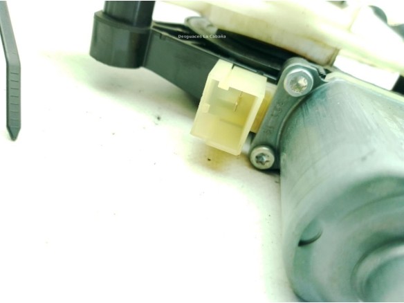 5F4837461D, 5Q0959801B ELEVALUNAS PUERTA LAT DEL IZQ SEAT LEON (5F1)|Desguaces La Cabaña