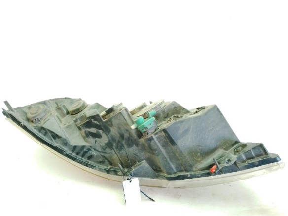 260108490R FARO DERECHO RENAULT MASTER III Furgón (FV)|Desguaces La Cabaña