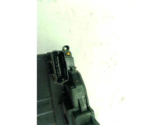 805035039R CERRADURA PUERTA LAT DEL IZQ RENAULT MASTER III Furgón (FV)|Desguaces La Cabaña