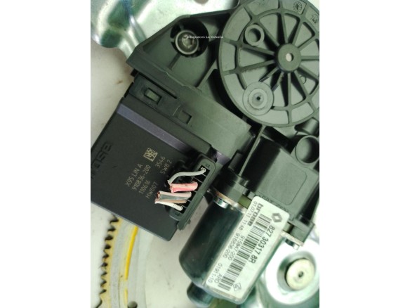 827208148R, 827303178R ELEVALUNAS PUERTA LAT TRA DER RENAULT GRAND SCENIC III (JZ0/1_)|Desguaces La Cabaña