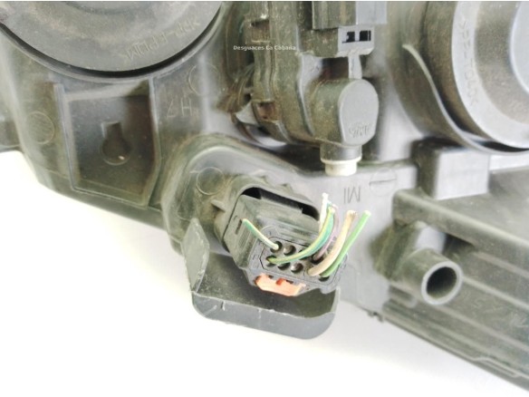 1685351580 FARO IZQUIERDO PEUGEOT 208|Desguaces La Cabaña