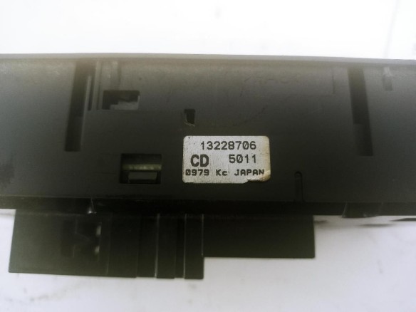 CD MANDO ELEVALUNAS PUERTA LAT DEL IZQ OPEL ASTRA H (A04) |Desguaces La Cabaña