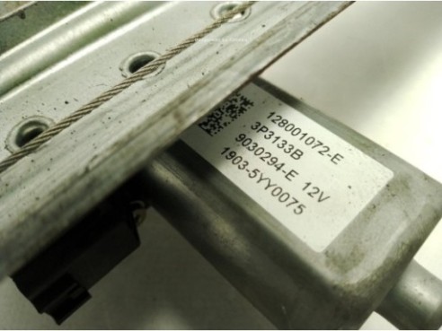 ELEVALUNAS PUERTA LAT DEL IZQ DACIA DUSTER|Desguaces La Cabaña