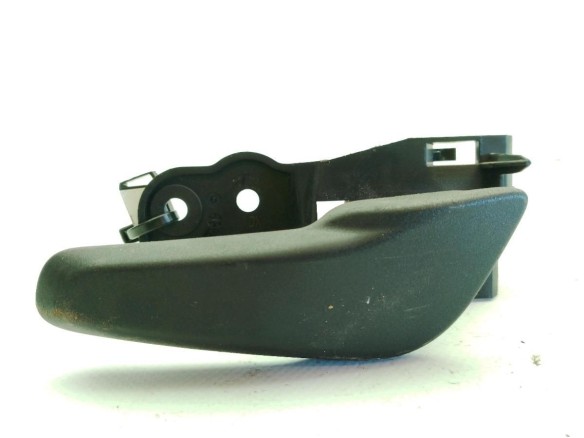   MANILLA PUERTA LAT DEL DER INT IVECO DAILY VI Furgón|Desguaces La Cabaña