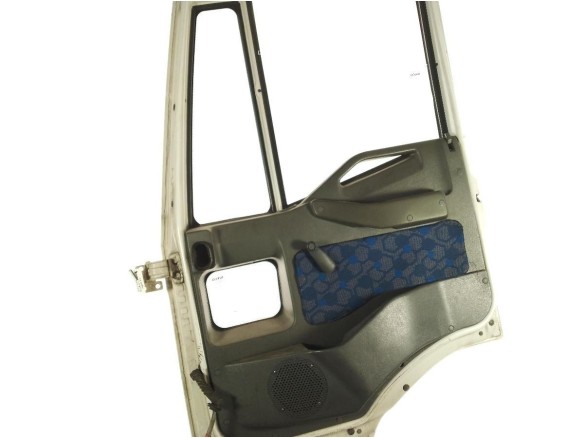   PUERTA LAT DEL DER IVECO EuroCargo|Desguaces La Cabaña