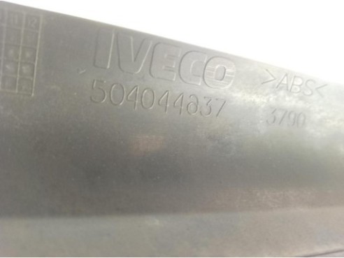 504044637 PARAGOLPES DEL IVECO EuroCargo|Desguaces La Cabaña