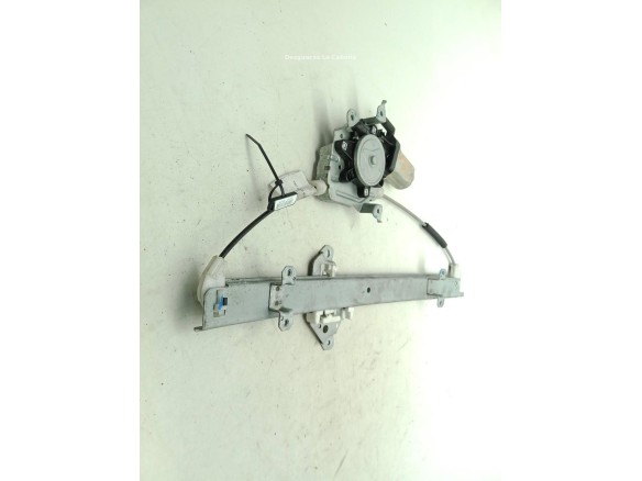 ELEVALUNAS PUERTA LAT DEL DER NISSAN TIIDA Fastback (C11)|Desguaces La Cabaña