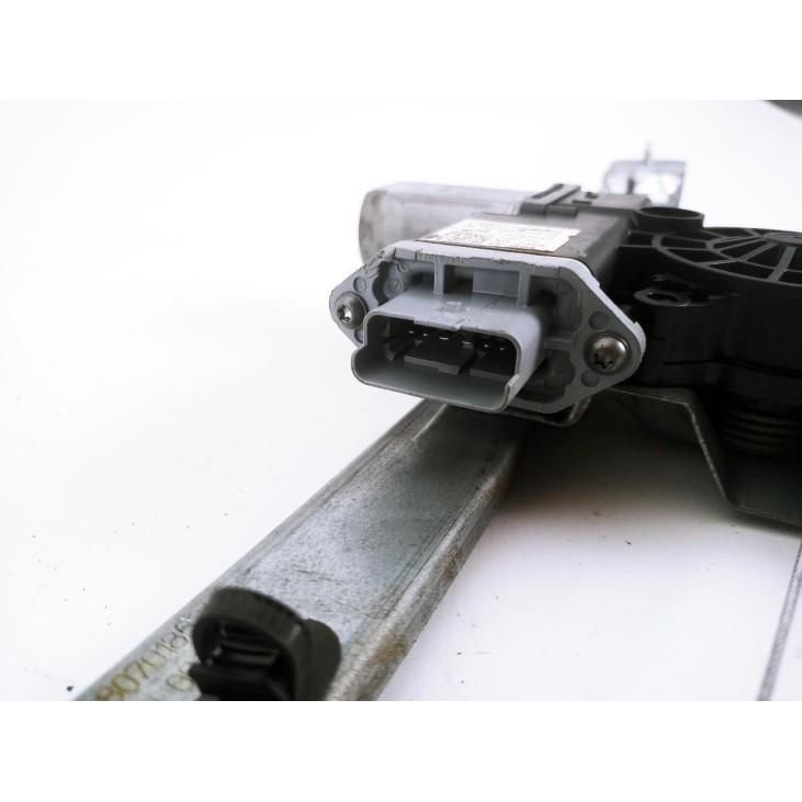 807018534 ELEVALUNAS PUERTA LAT DEL IZQ RENAULT CLIO IV (BH_) |Desguaces La Cabaña