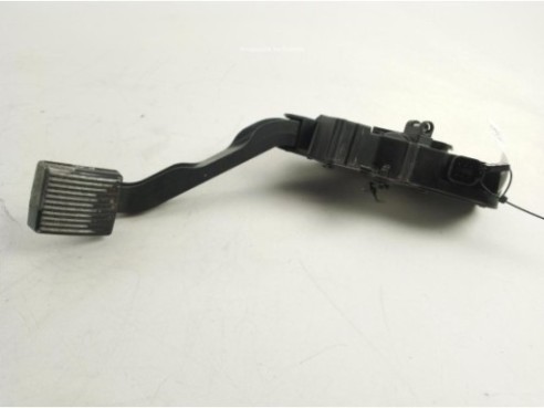 7420832162 PEDAL ACELERADOR RENAULT Midlum|Desguaces La Cabaña