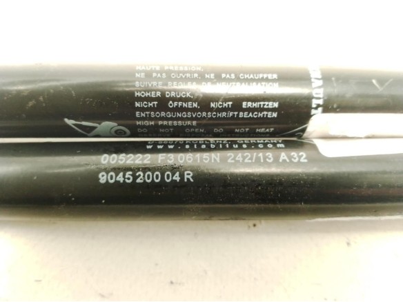 904520004R AMORTIGUADOR PORTON / TAPA MALETA DACIA DUSTER|Desguaces La Cabaña