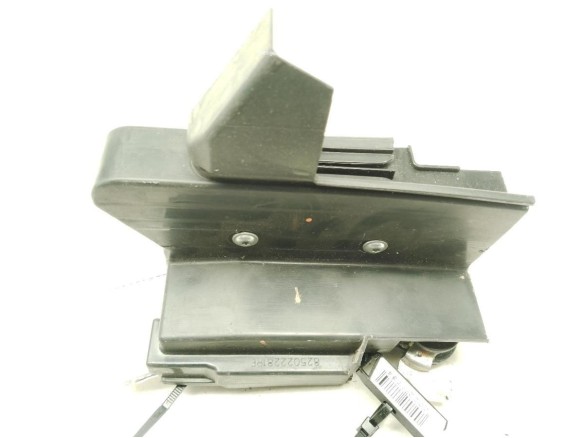 825022281RF CERRADURA PUERTA LAT TRA DER DACIA SANDERO II|Desguaces La Cabaña