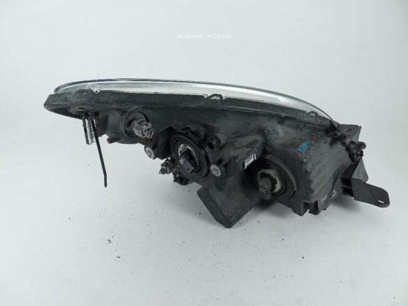 FARO IZQUIERDO TOYOTA COROLLA Verso (ZER_, ZZE12_, R1_)|Desguaces La Cabaña
