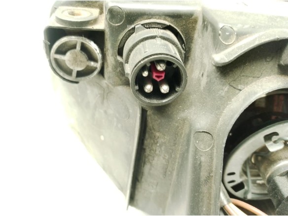 8D0941030 FARO DERECHO AUDI A4 (8D2, B5)|Desguaces La Cabaña
