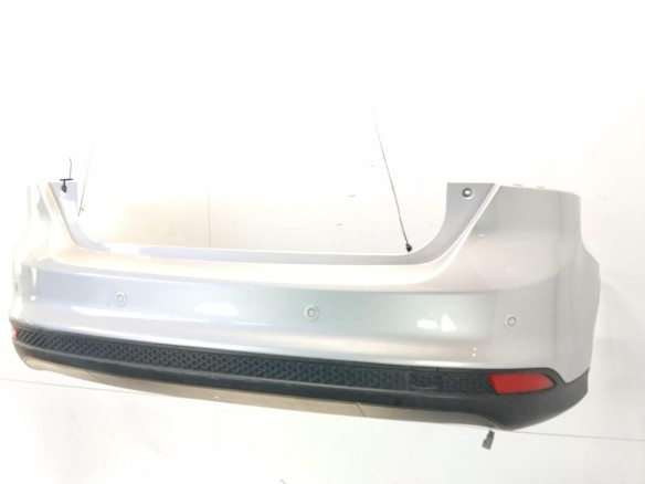 1852397 PARAGOLPES TRA FORD FOCUS III|Desguaces La Cabaña