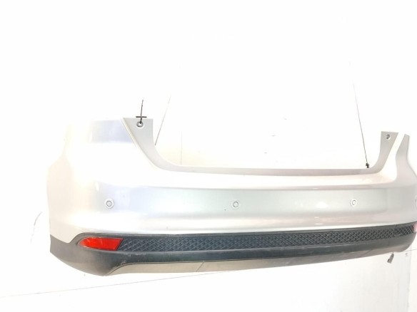 1852397 PARAGOLPES TRA FORD FOCUS III|Desguaces La Cabaña