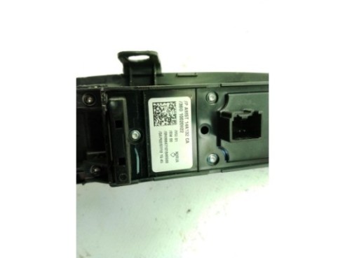 2029540 MANDO ELEVALUNAS PUERTA LAT DEL IZQ FORD FOCUS III|Desguaces La Cabaña