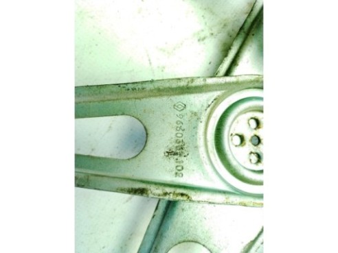 807206454R ELEVALUNAS PUERTA LAT DEL DER RENAULT MEGANE III Coupé (DZ0/1_)|Desguaces La Cabaña