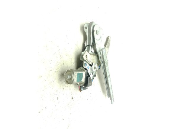 ELEVALUNAS PUERTA LAT TRA DER NISSAN TIIDA Sedán (SC11)|Desguaces La Cabaña