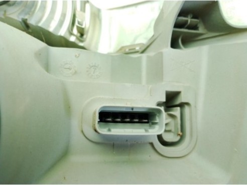 8200163516 FARO IZQUIERDO RENAULT MASTER II Furgón (FD)|Desguaces La Cabaña
